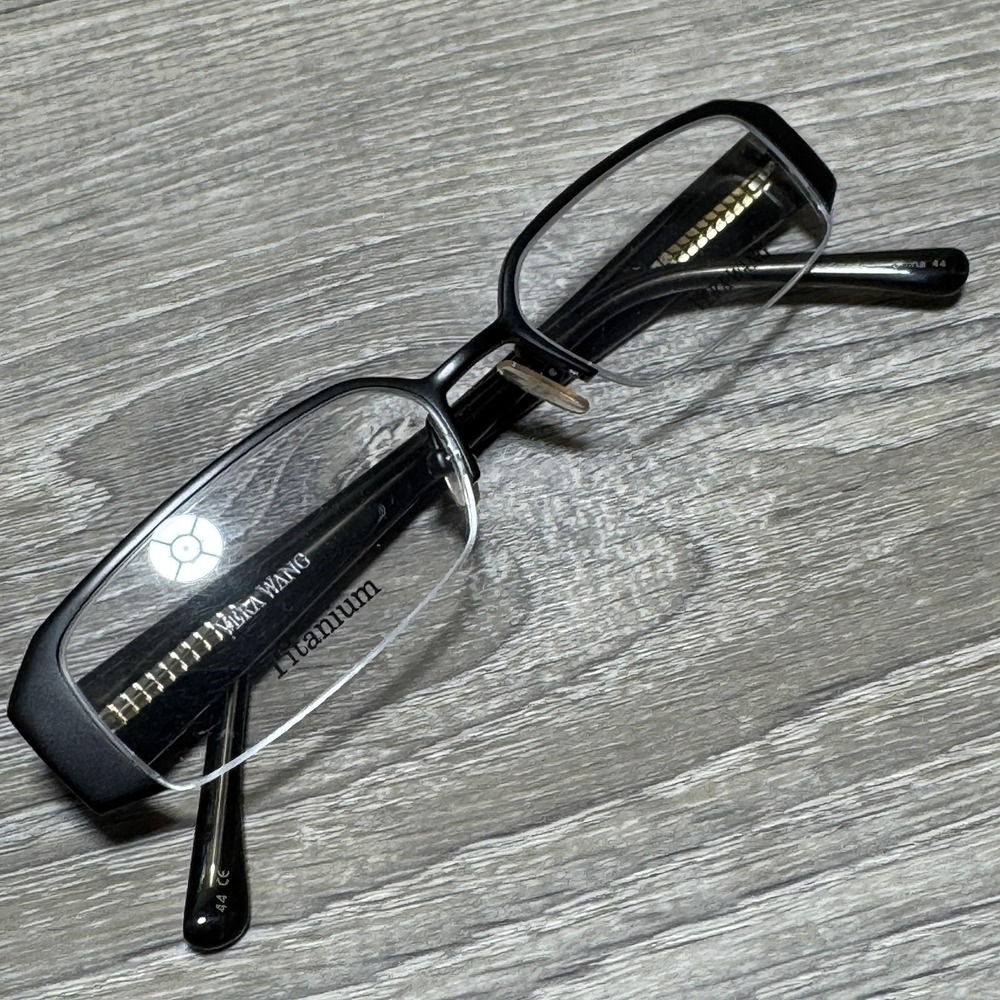 Vera‎ Wang Eyeglasses Titanium Rectangle Frame 51-17-137 V013 Optical
